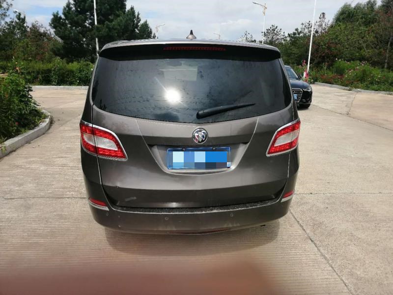 別克2_副本.jpg 別克2_副本.jpg